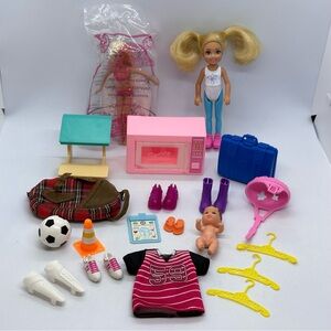Lot/20 Mattel Barbie Dolls & Accessories -Chelsea, McDonald's Barbie, Microwave+